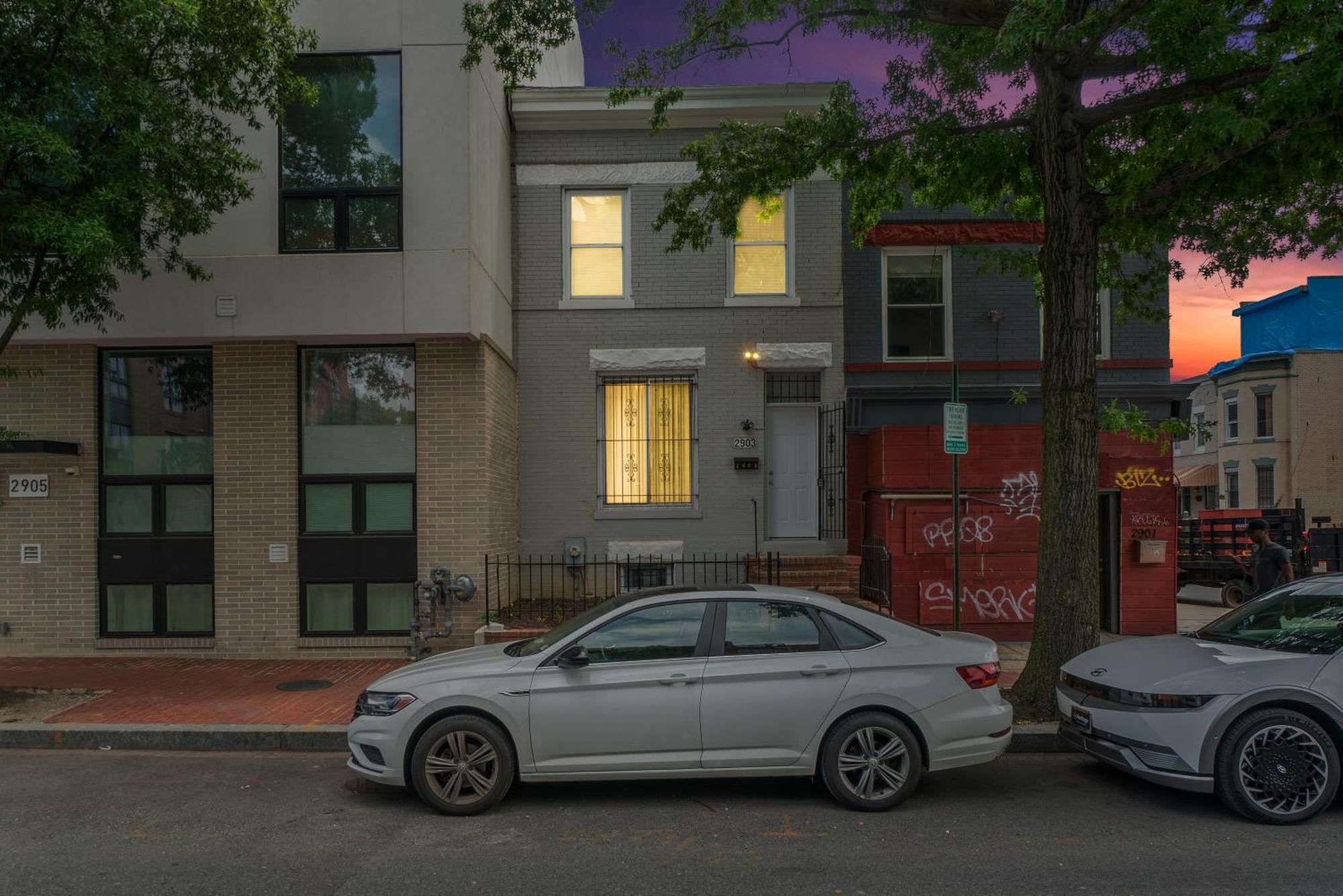 Close To Howard University , Unit #2 ワシントン エクステリア 写真