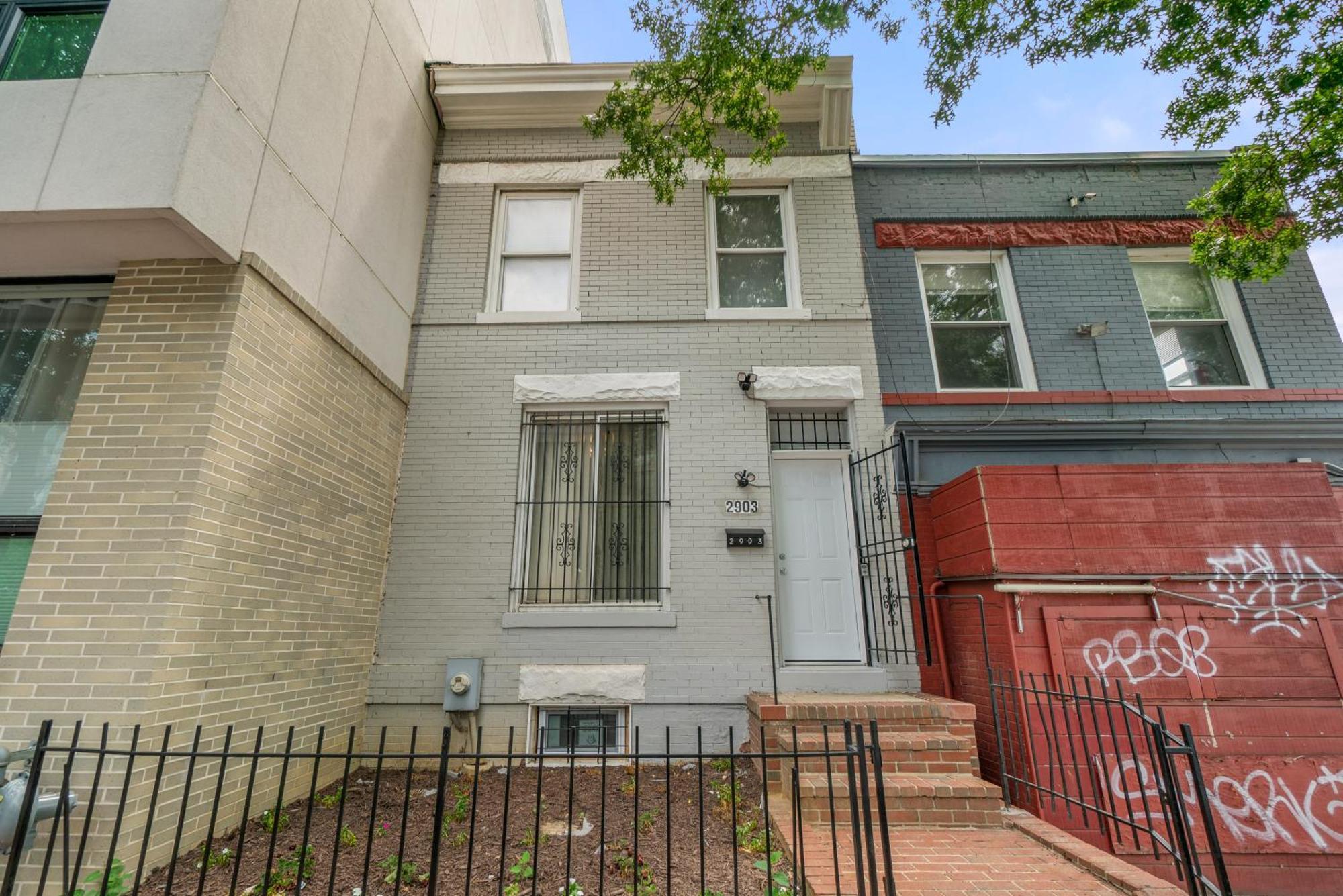 Close To Howard University , Unit #2 ワシントン エクステリア 写真